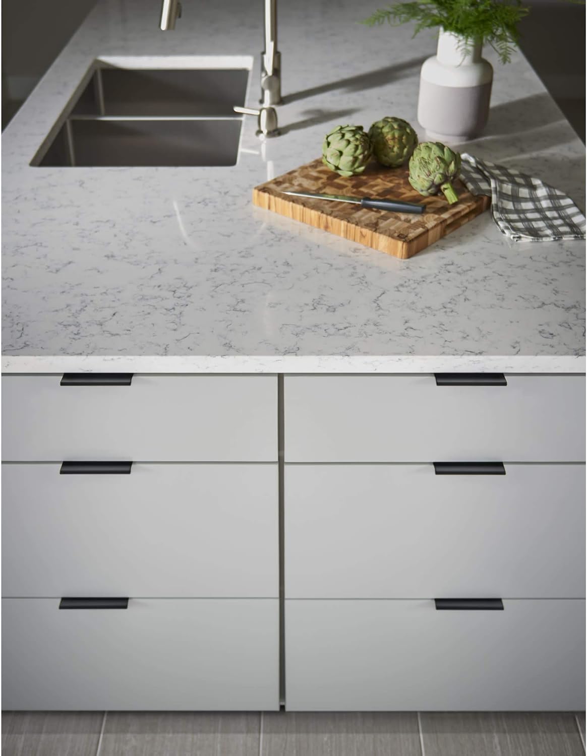Top Knobs TK500PC Mercer Collection 1-1/4" Europa Tab Pull