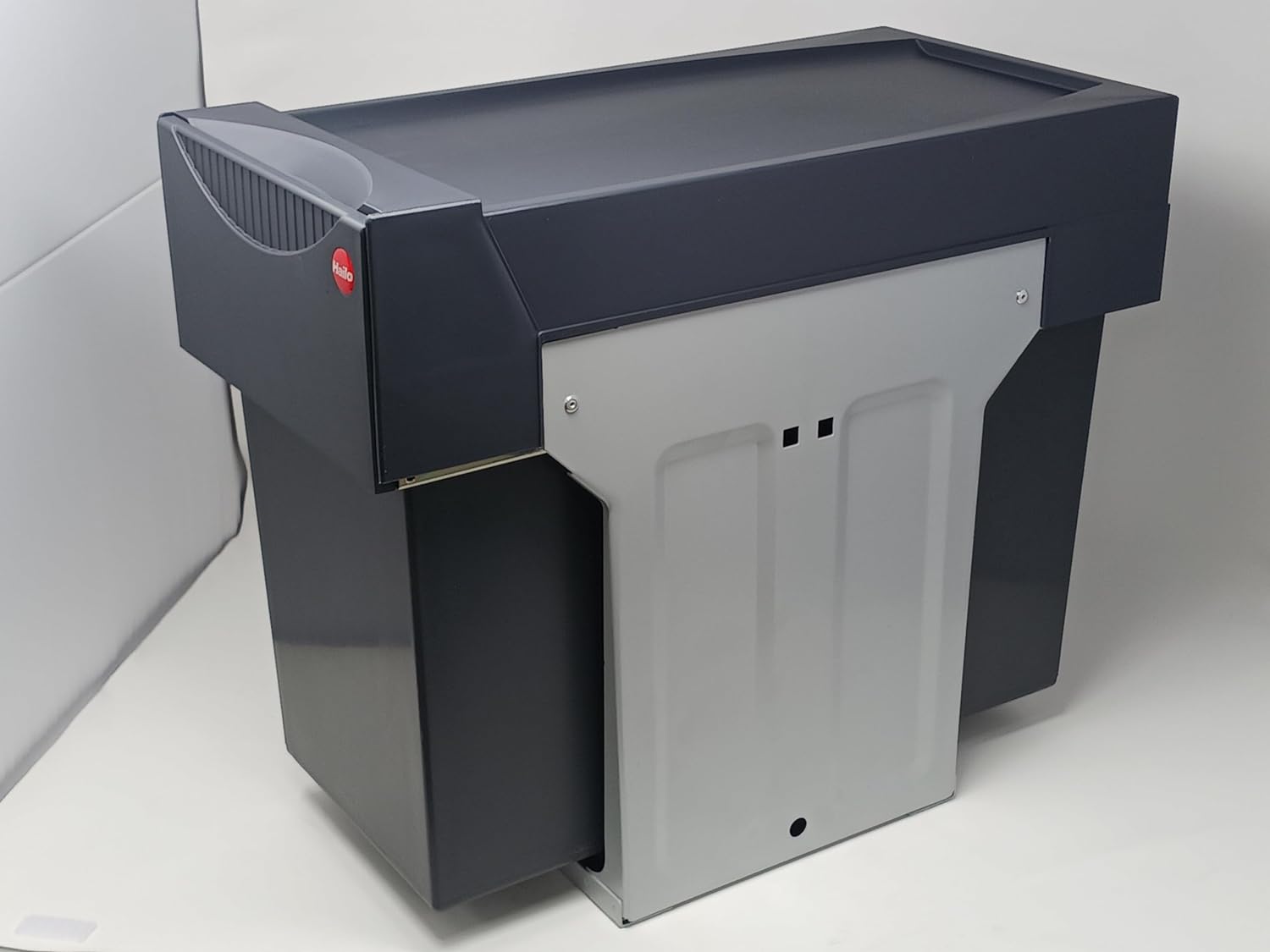 Hailo Tandem 30 Liters Pullout Bottom Mount Double Bin Trash System with Over Travel Slides Made in Germany