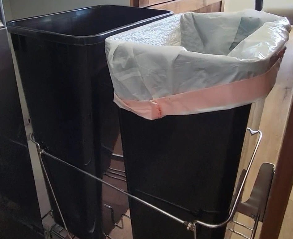 2 - CasePack 35 Qt. Replacement Waste Bins with Lids Trash Cans - KI Home