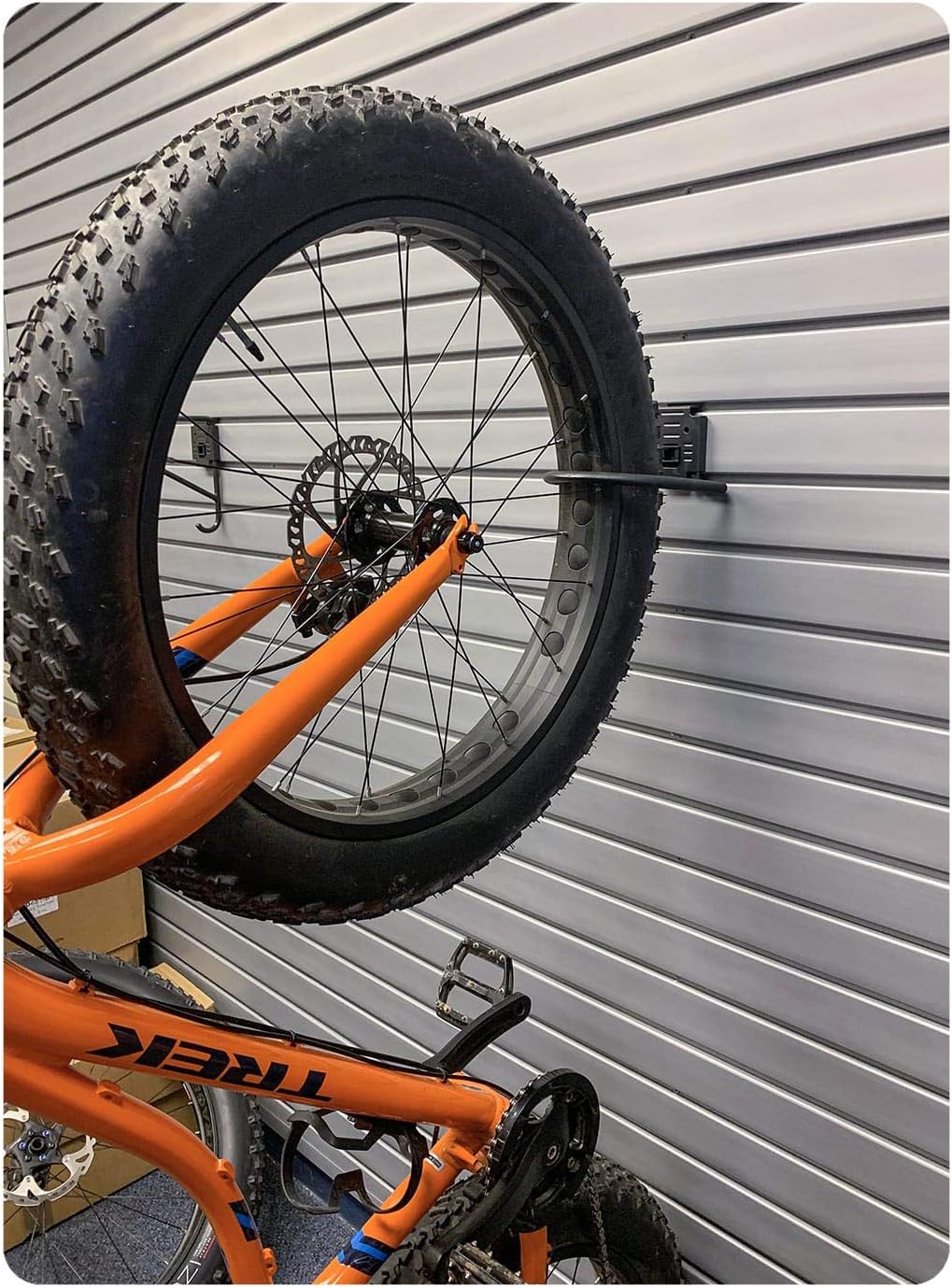 HandiWall Fat Tire Bike Hook with Locking Bracket for Garage Slatwall Panels - KI Home