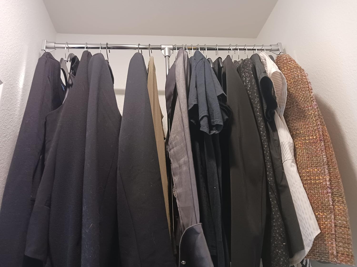 Hardware Resources 45 LB Weight Capacity Soft - Close Heavy - Duty Steel Closet Side - Mounted Wardrobe Lift with Adjustable Width - KI Home