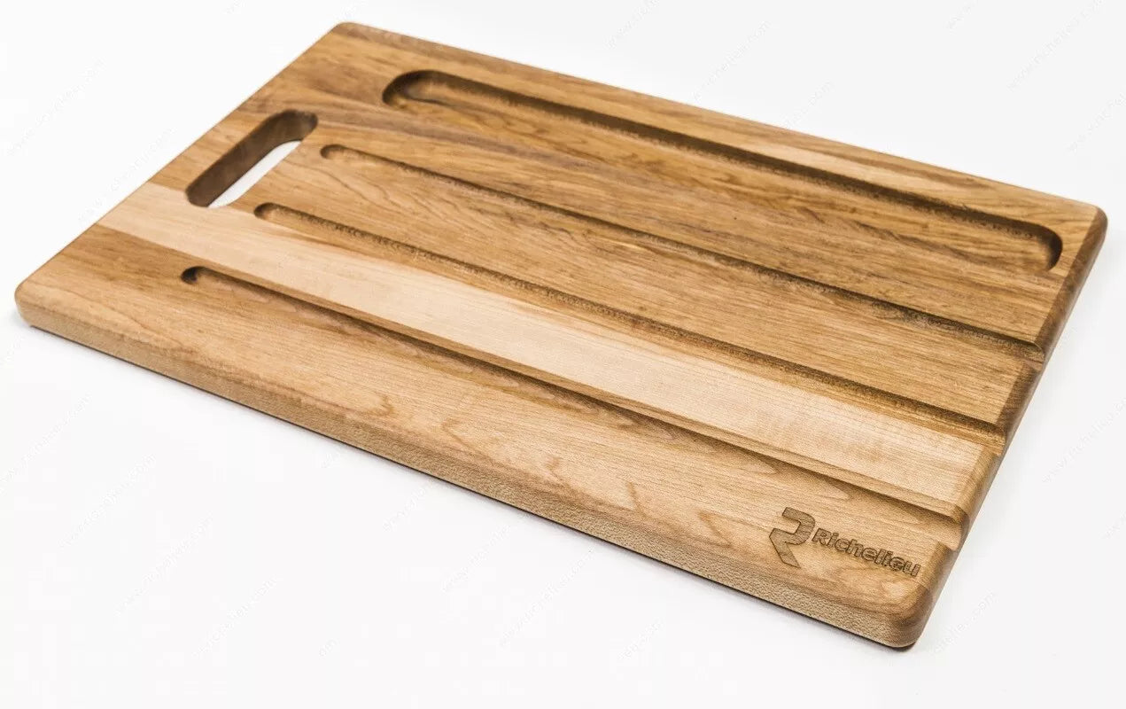 Richelieu Large 16" x 10" x 0.75" Canadian Maple Rectangular Grooved Bread Cutting Board