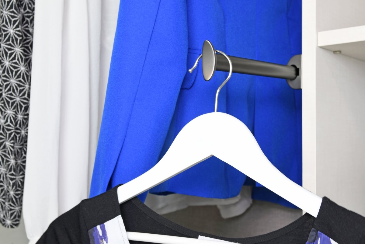 Tag Hardware Synergy Elite Pullout Valet Rod - Thumbnail 4